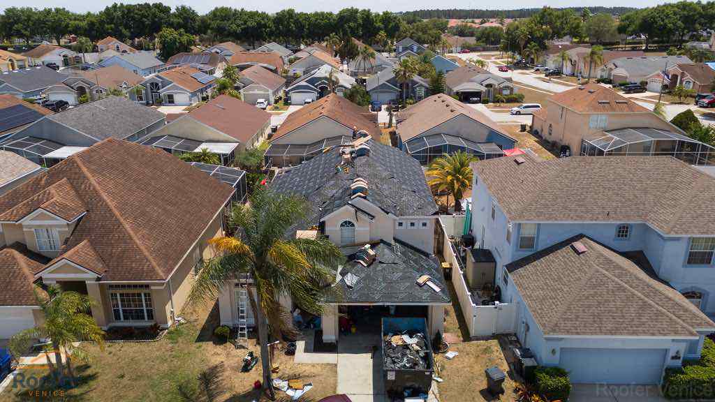 Costs Roofer Venice